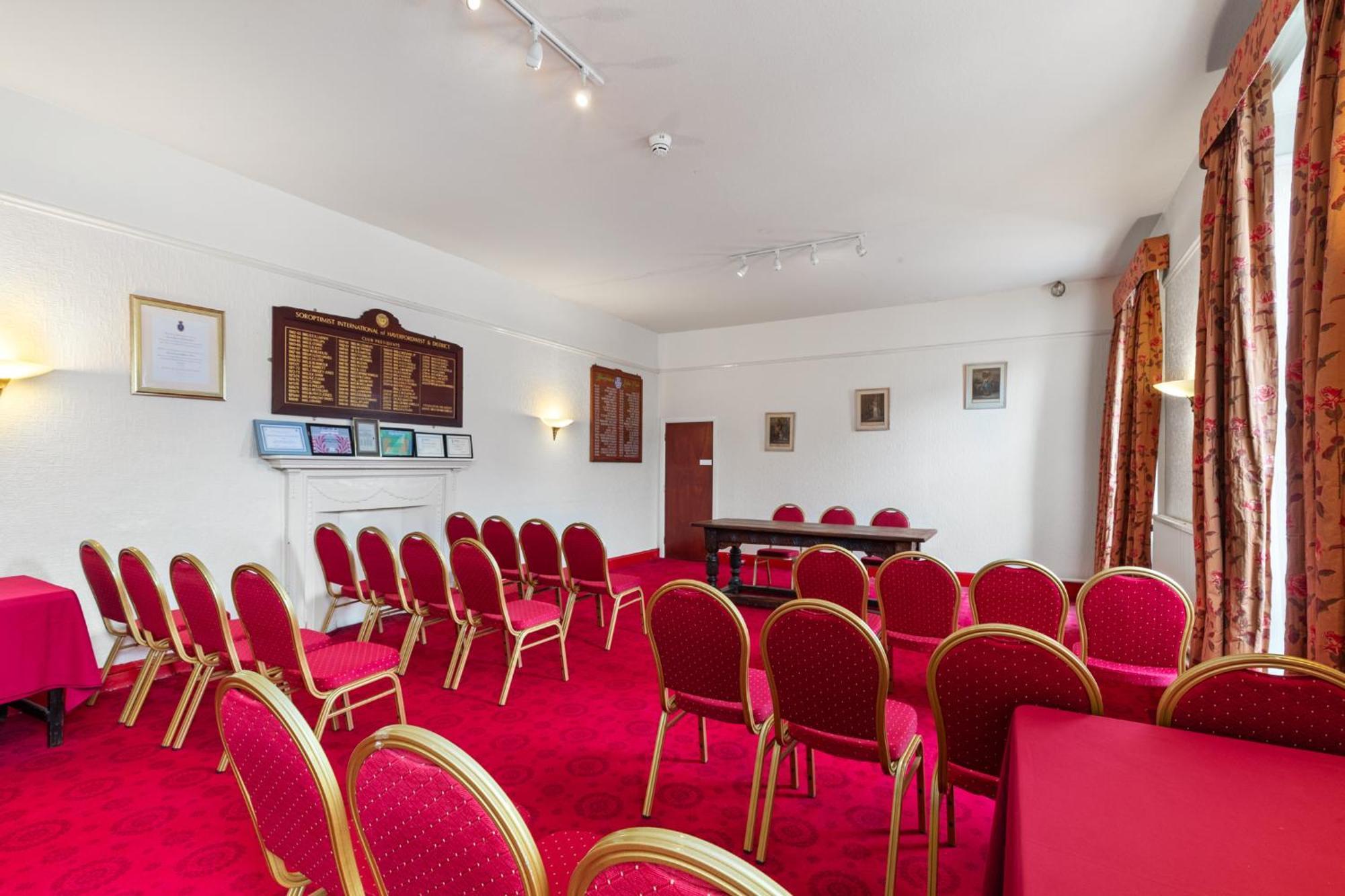 Mariners Hotel Haverfordwest Exterior photo